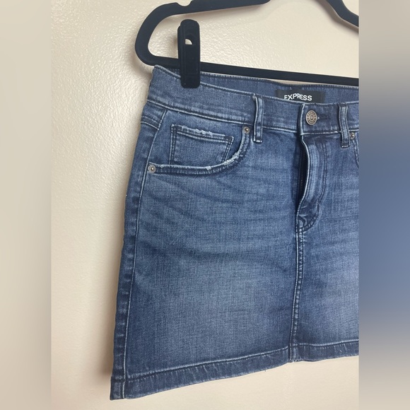 Express denim mini skirt - Picture 4 of 11